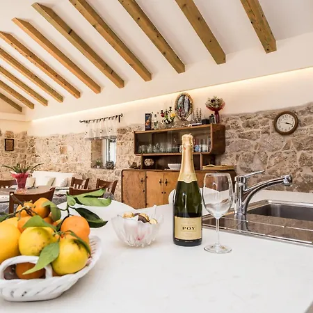 Didova Kuca Zadarvillas 别墅 *