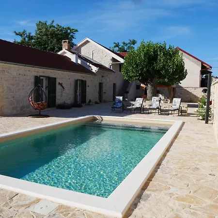 Didova Kuca Zadarvillas 别墅 *