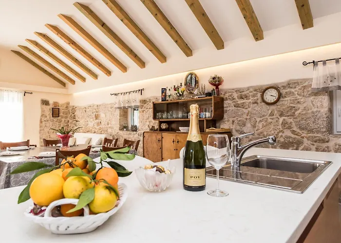 Didova Kuca Zadarvillas Vila *